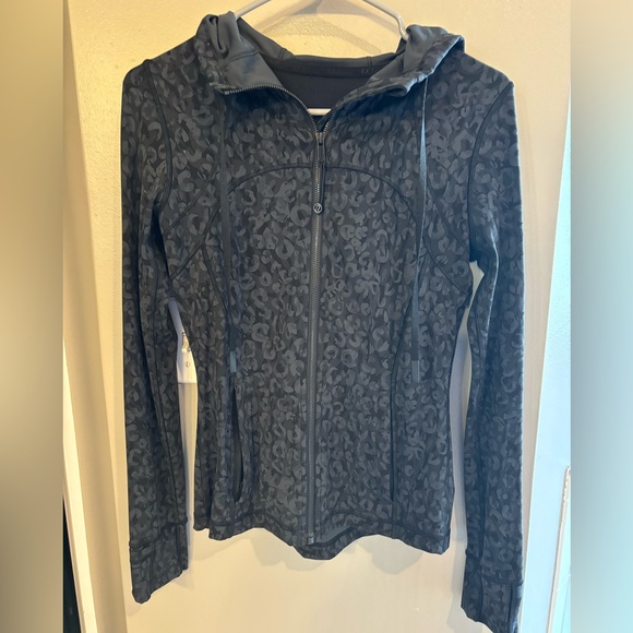 Lululemon Hooded Define Jacket - Picture 3 of 6